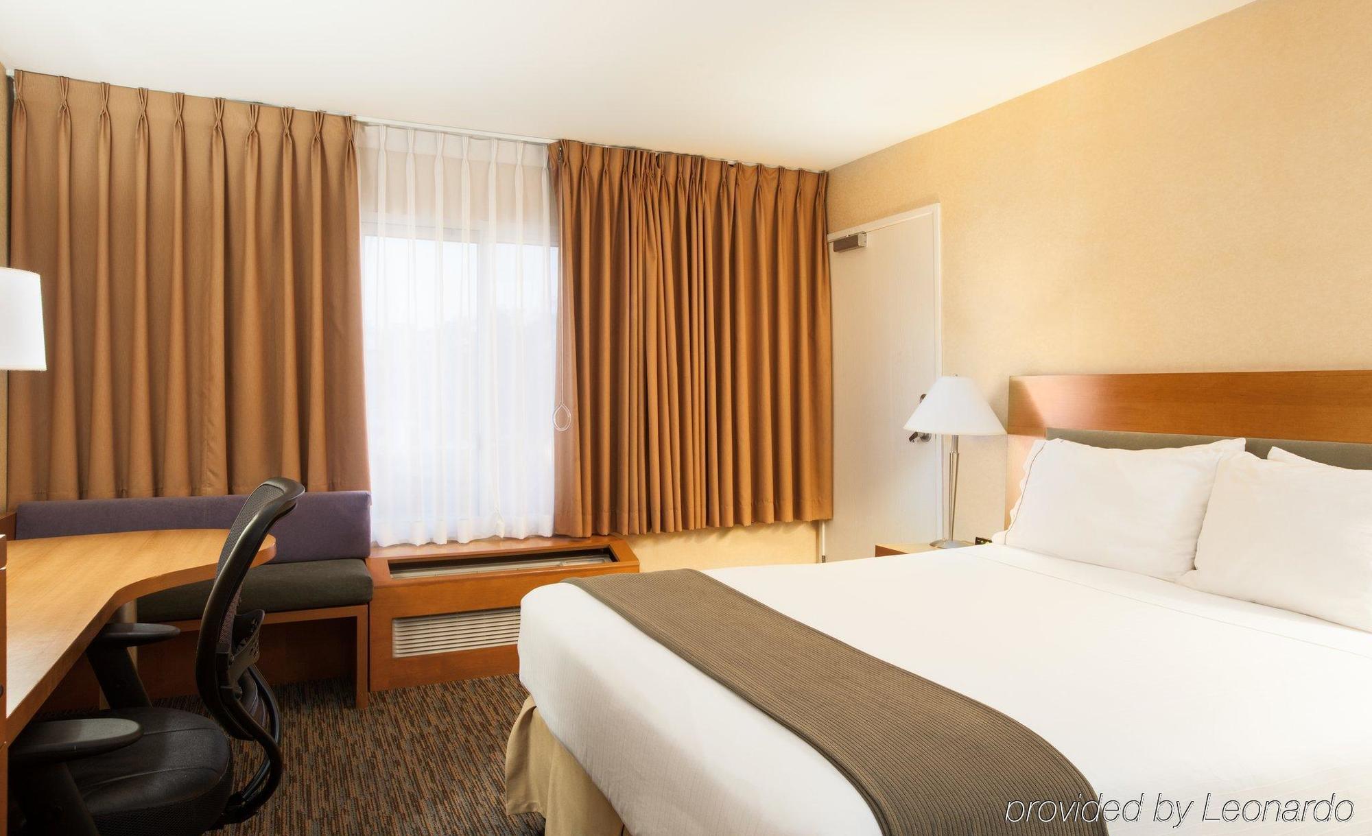 Holiday Inn Express West Los Angeles By Ihg Exterior foto