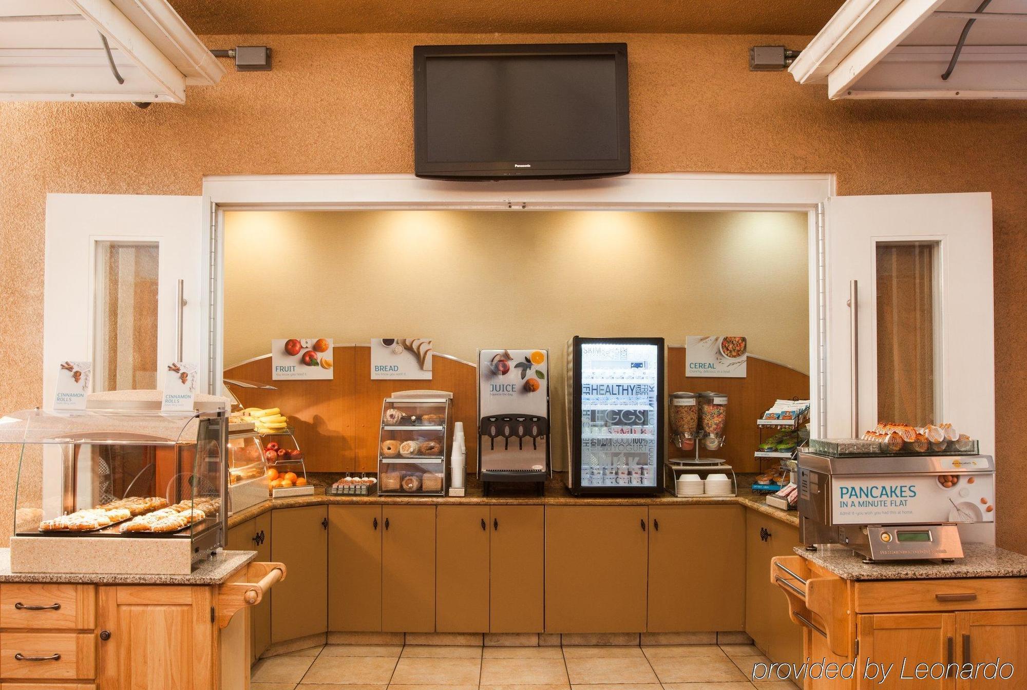 Holiday Inn Express West Los Angeles By Ihg Exterior foto