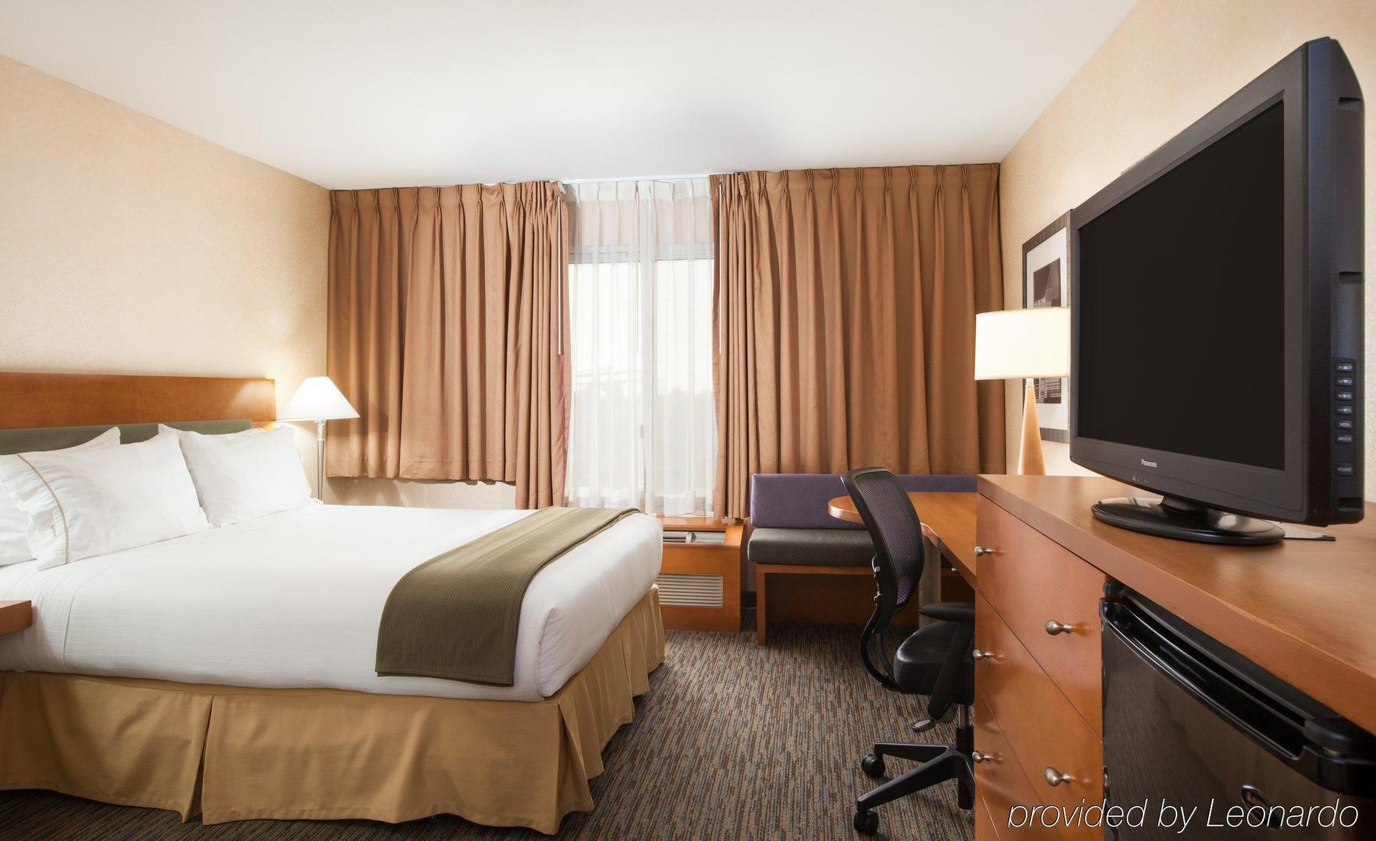 Holiday Inn Express West Los Angeles By Ihg Exterior foto