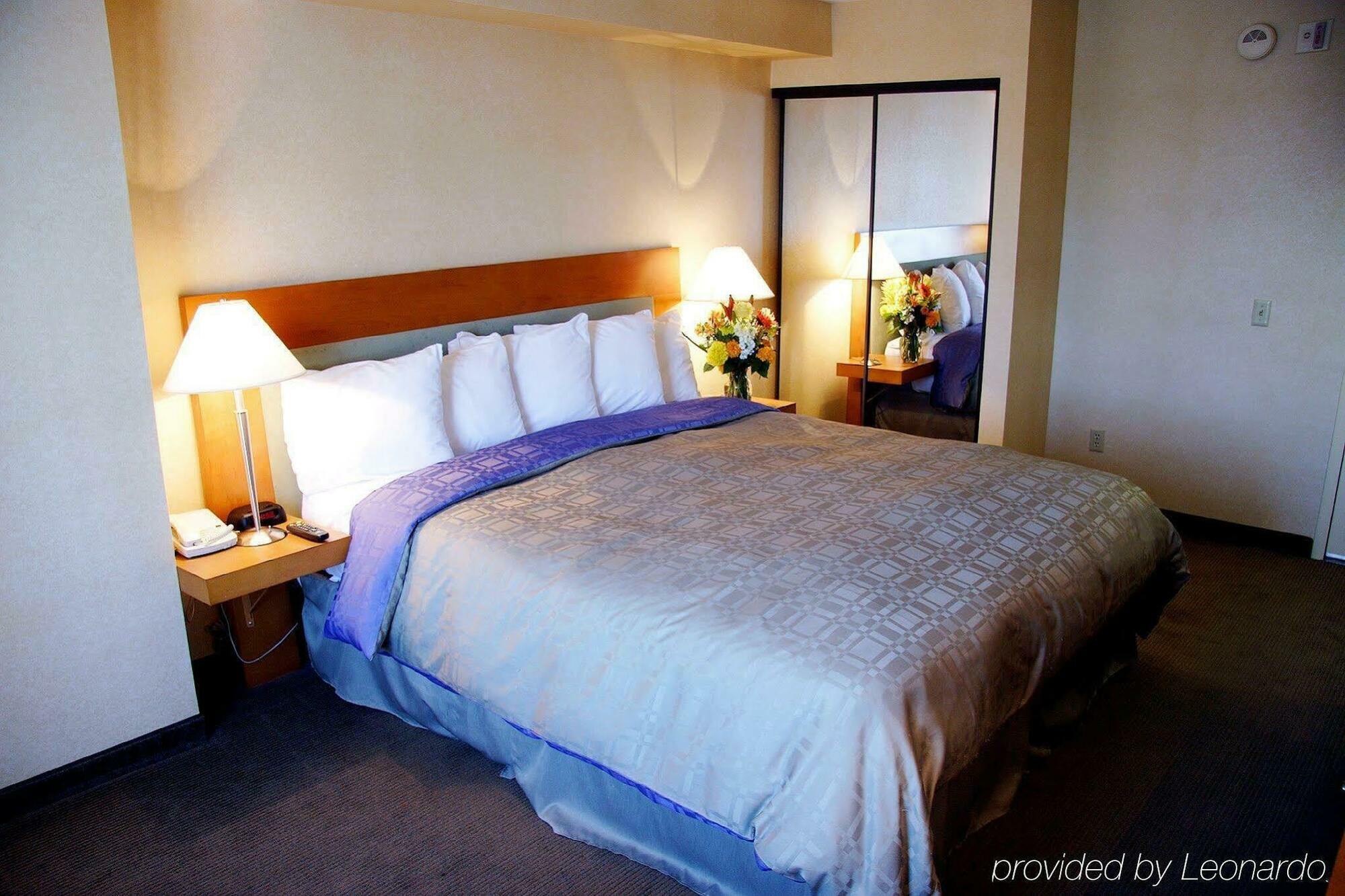 Holiday Inn Express West Los Angeles By Ihg Exterior foto