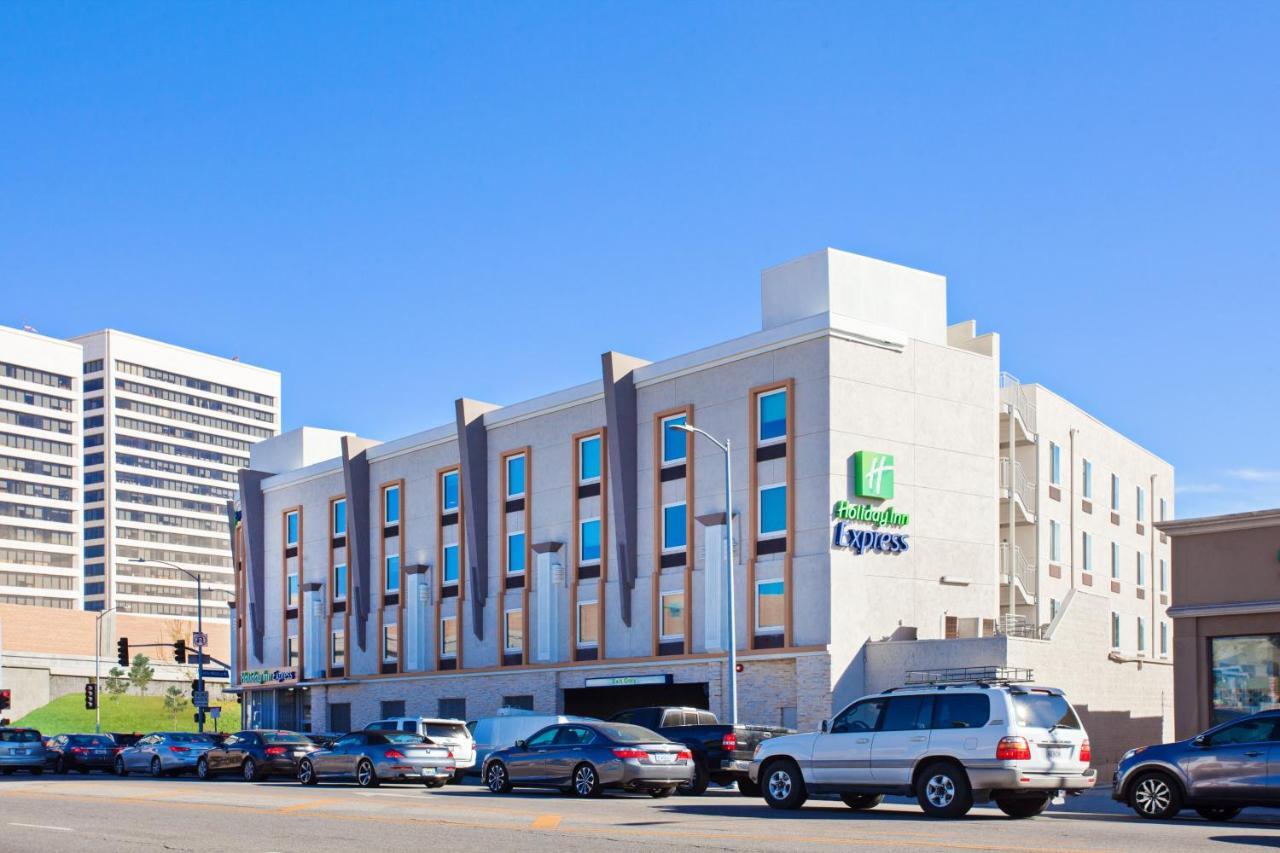 Holiday Inn Express West Los Angeles By Ihg Exterior foto