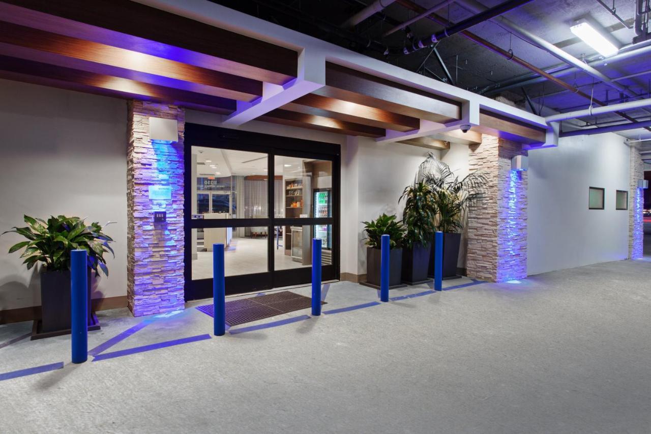 Holiday Inn Express West Los Angeles By Ihg Exterior foto